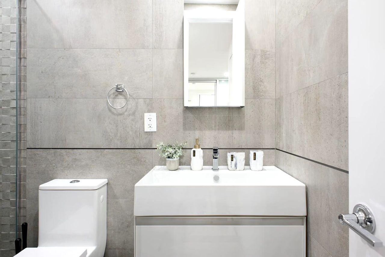 Furnished 1Bedroom Apartment in Yorkville UES