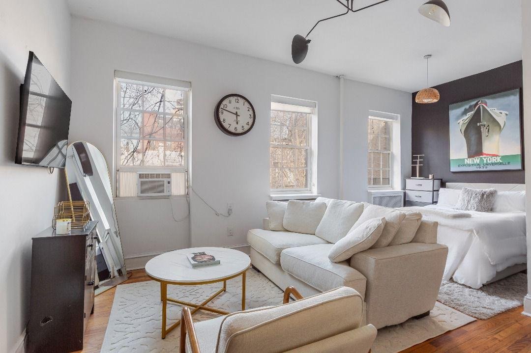 BEAUTIFUL ALCOVE STUDIO IN WEST VILLAGE
