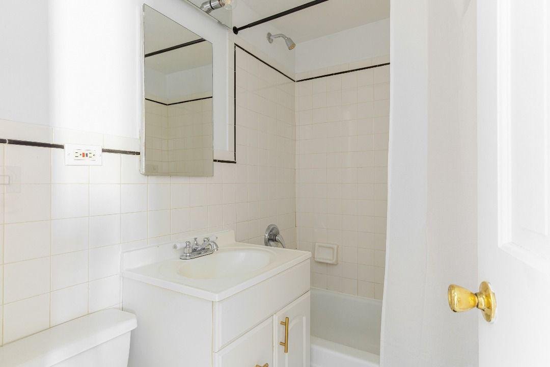 BEAUTIFUL ALCOVE STUDIO IN WEST VILLAGE